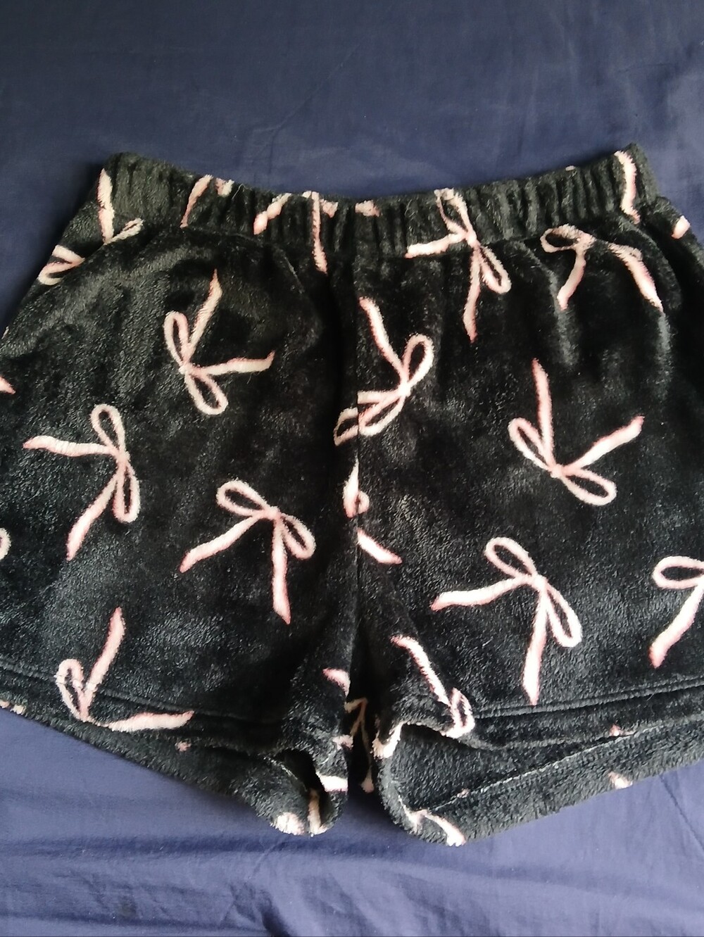 just be Black Plush Lounge Shorts with Pink Bow Pattern Size Small
